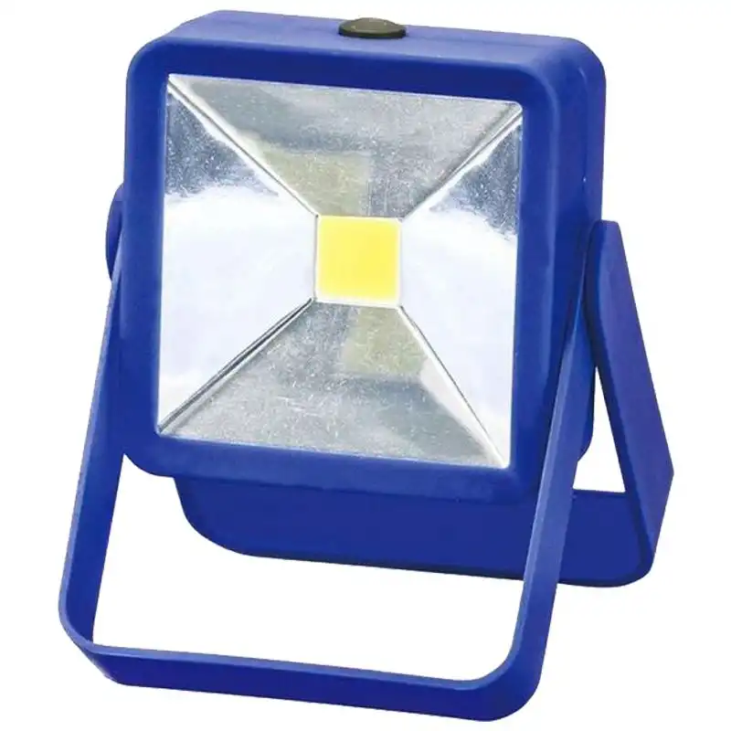 Ліхтарі Westinghouse LED WF1530 3W + 4x AAA LR 03, WF1530-4LR03D12, фото 5286 Ліхтарі Westinghouse LED WF1530 3W + 4x AAA LR 03, WF1530-4LR03D12 купити недорого в Україні, фото 5286